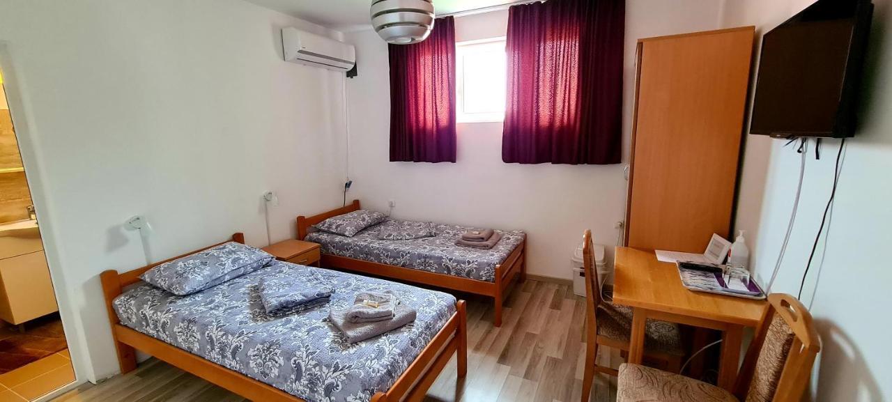 Отель Casa Mio Moldova Noua Номер фото